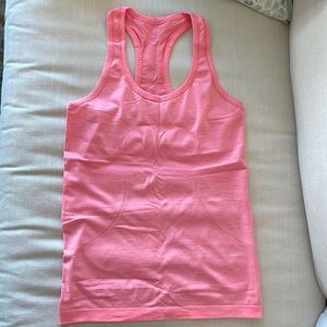 Lululemon Swiftly Tech Tank